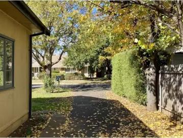 Nice 5 Binya Place, Narrabundah House for rent Listed by Prop.