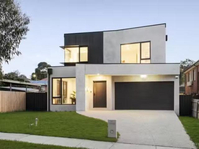 Deal! 5 BR 110 Fulton Road, Blackburn South VIC 3130 House A.