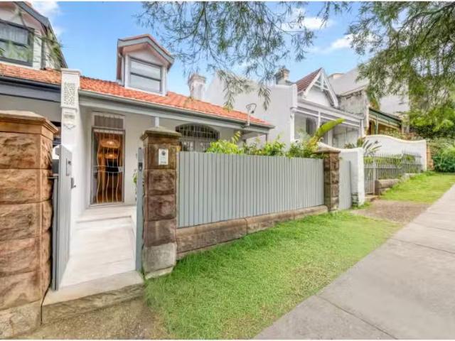 Cozy 5 BR 135 Denison Street, Bondi Junction House for rent L.