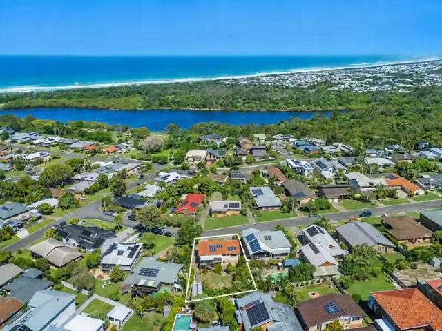Nice 5 BR 15 Dawes Avenue, KINGSCLIFF House for rent Listed b.