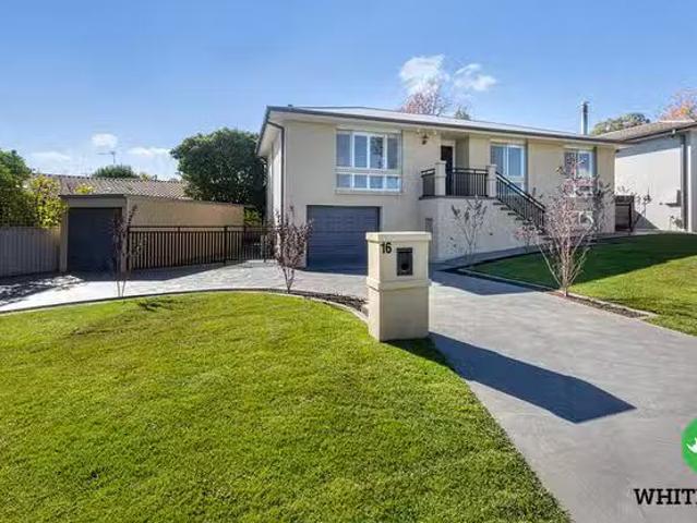 Deal! 5 BR 16 Ullamulla Crescent, Karabar, NSW 2620