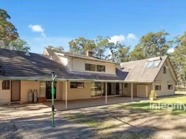 Rental! 5 BR 33 Prosperity Road, South Nowra House for rent L.