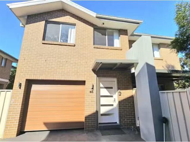 Cheap 5 BR 66 Whitewood Crescent, Kellyville Ridge Townhouse f.