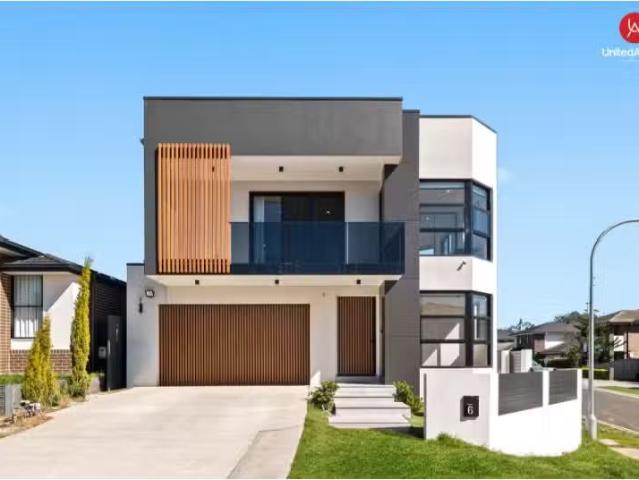 Deal! 5 BR 6 Arnott Avenue, MIDDLETON GRANGE House for rent L.