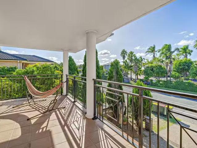 Deal! 5 BR 8/262 Sandy Point Road, Salamander Bay, NSW 2317