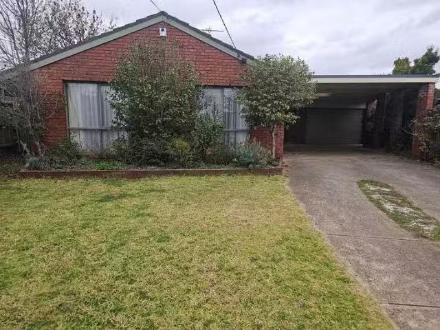 Cozy 5 Denise Court, Werribee, VIC 3030