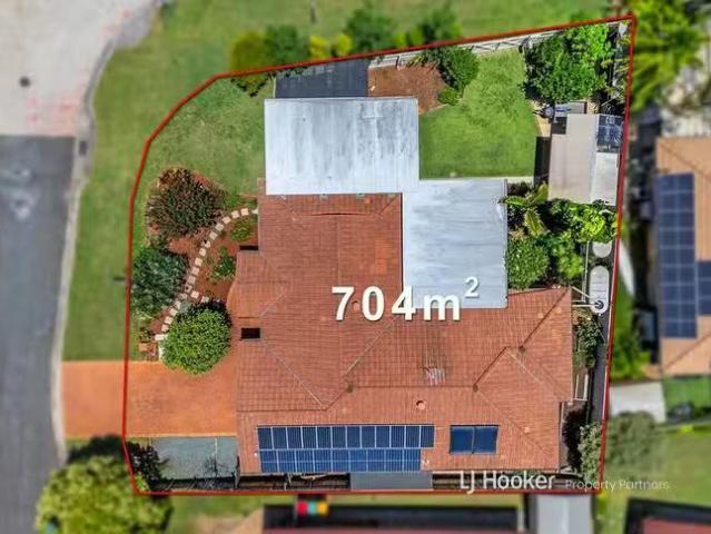 Cozy 5 Dundee Court, Victoria Point, QLD 4165