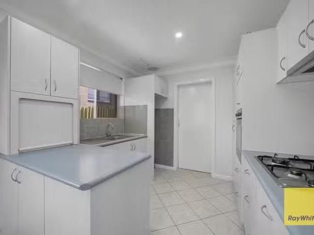 For Rent! 5 Farmfield Way, Morley, WA 6062