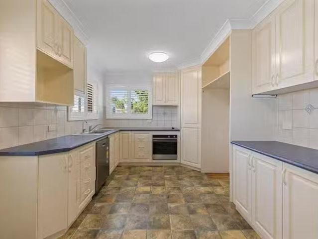 Deal! 5 Hartman Street, Rangeville, QLD 4350
