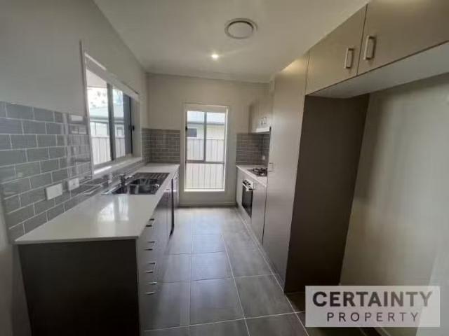 For Rent! 5 Mount Vincent Road, East Maitland Townhouse for re.