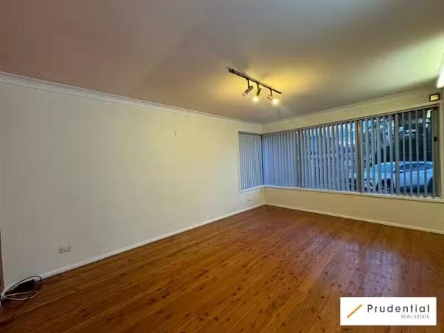 Rental! 5 Noeline Avenue, MACQUARIE FIELDS House for rent Lis.