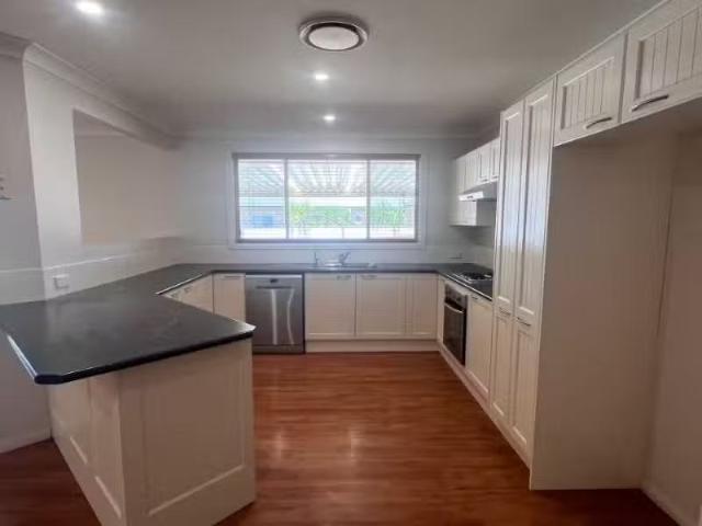 Just in! 5 Partridge Place, Singleton House for rent Listed b.