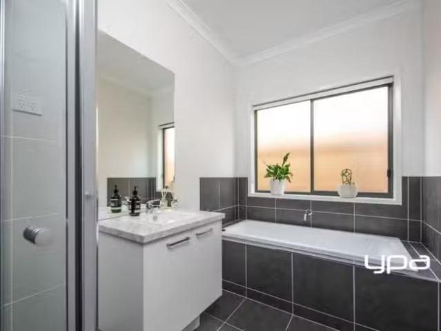 Deal! 5 Weiss St, Diggers Rest VIC 3427