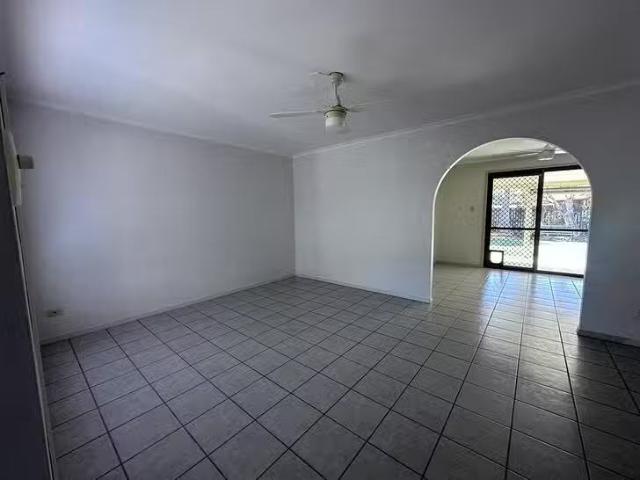 Just in! 5 Wuruma Street, Scarness, QLD 4655