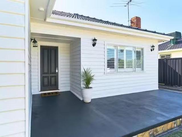 Unique 5 Tassell Street, Hadfield, VIC 3046