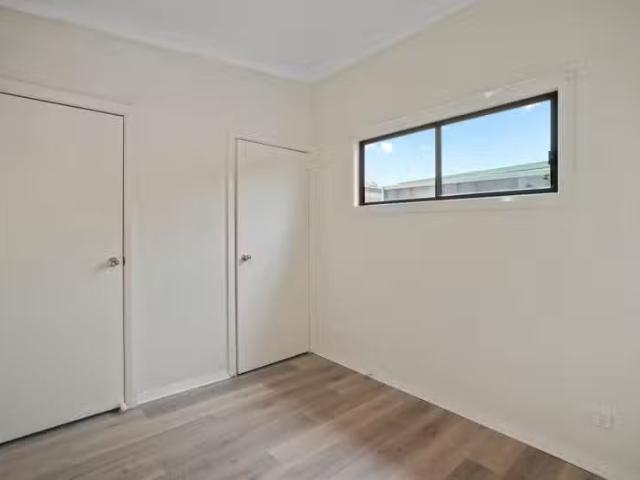 Cozy 5A Nimrod Pl, Tregear NSW 2770