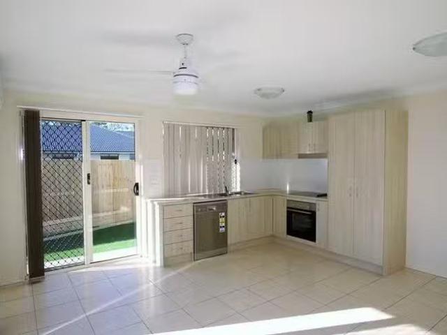 New 5B Lockyer Place, Crestmead, QLD 4132