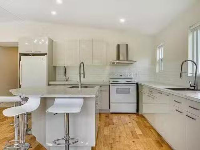 Cheap 6481Z Rue Morin, Val Morin, QC, J0T 2R0 house for leas.