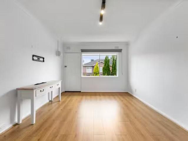 Charming 6/48 Cawkwell Street, Malvern VIC 3144