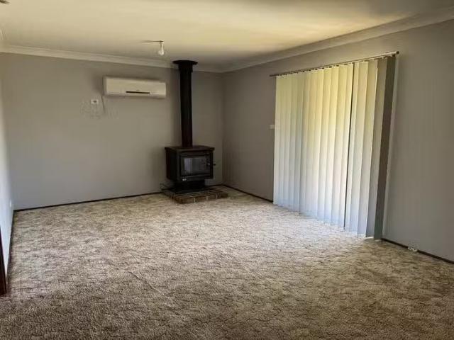 Cheap 65 Millers Lookout Road, Parkes, NSW 2870