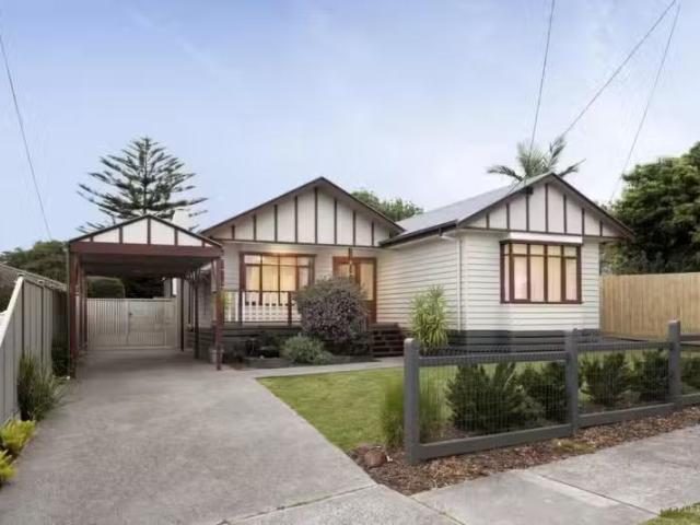 Deal! 65 Lasiandra Avenue, Forest Hill VIC 3131 House Auction