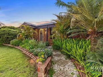 Cozy 65 Valley Brook Road, Caversham, WA 6055