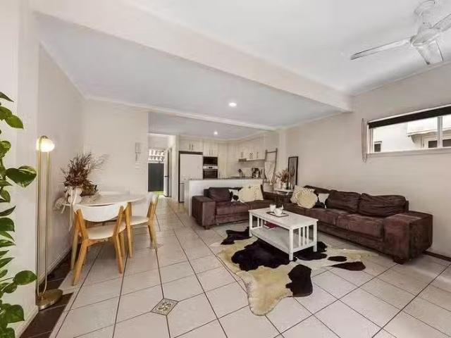 Charming 6/70 72 Sixth Avenue, Maroochydore, QLD 4558