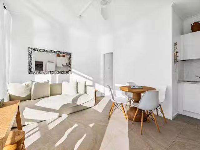 Charming 6/77 Ramsgate Avenue, North Bondi, NSW 2026
