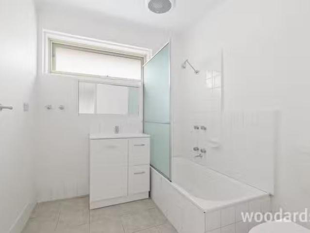 Cozy 6/76 Dundas Street, Thornbury VIC 3071