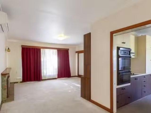 Cheap 67 Calista Avenue, Calista, WA 6167