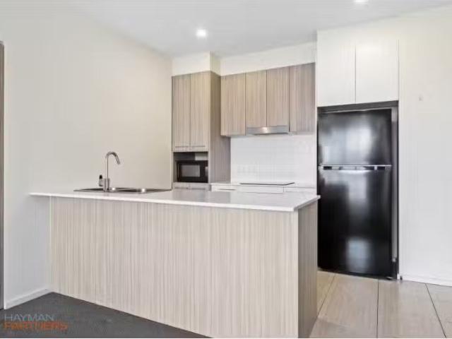 Charming 68/1 Limburg Way, Greenway Apartment for rent Listed.