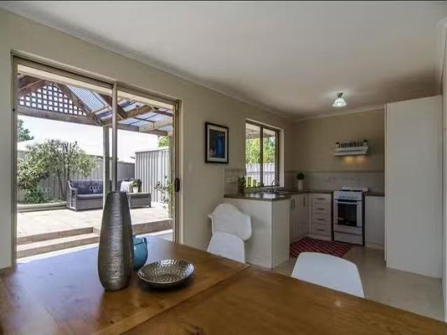 Rental! 68 Smugglers Drive, Seaford Rise, SA 5169