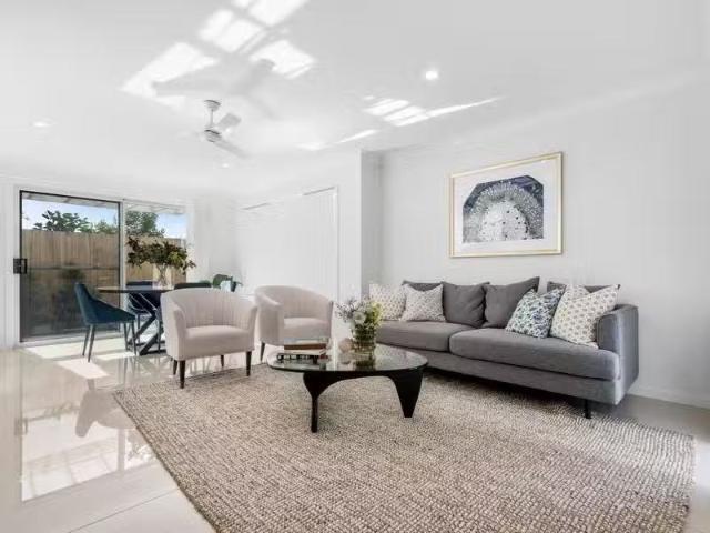 Unique 60/13 Angela Way, PIMPAMA, QLD 4209 House for Rent