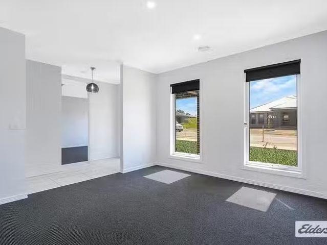 New 60 Hillford Circuit, Thurgoona, NSW 2640