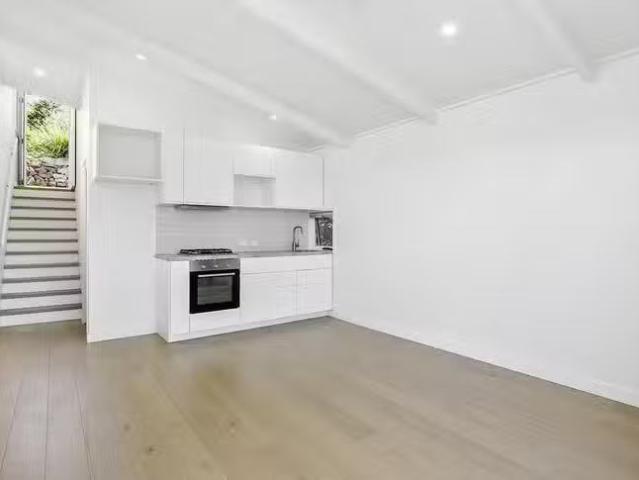 Unique 60 Woorarra Avenue, North Narrabeen, NSW 2101