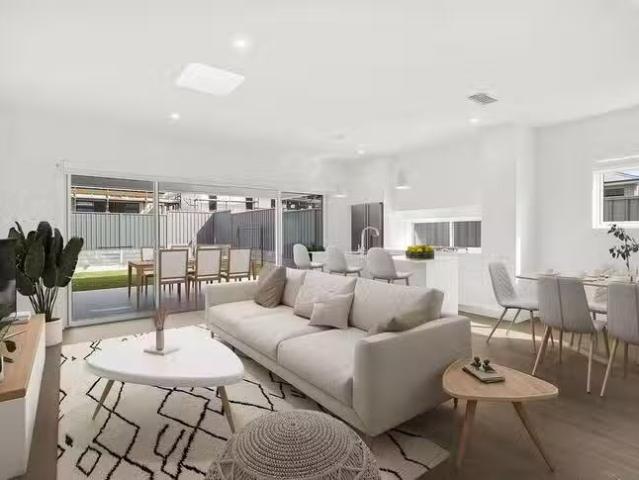 Rental! 60A Honeycomb Street, Horsley, NSW 2530
