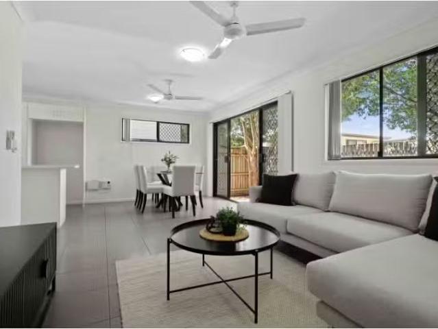 Rental! 6/106 Ann St, Kallangur Townhouse for rent Listed by.