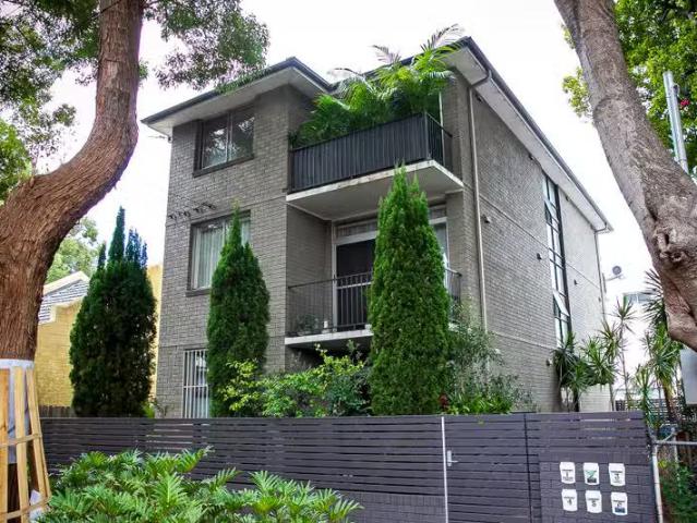 For Rent! 6/12 Dadley Street, Alexandria NSW 2015