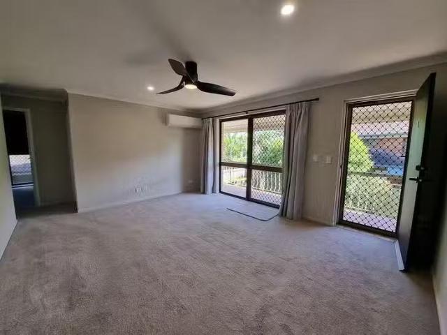 Rental! 6/137 Prince Edward Parade, Scarborough, QLD 4020