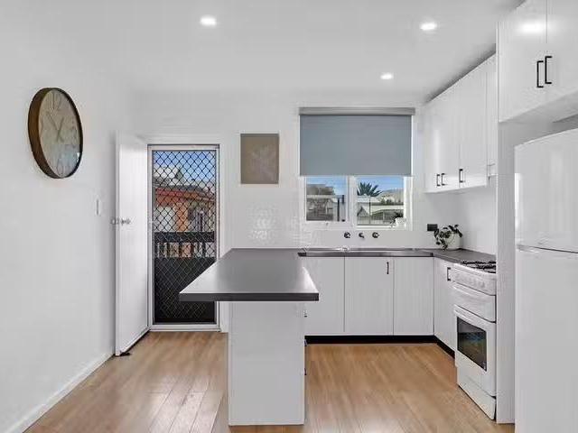 Cheap 6/16 18 West Beach Road, West Beach, SA 5024