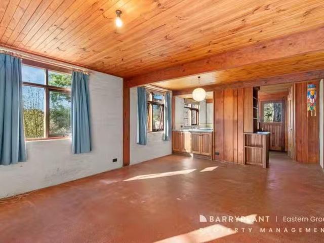 Rental! 61A York Street, Eltham, VIC 3095