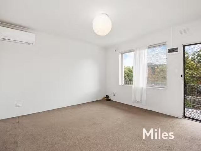 Just in! 6/28 Rushall Street, Fairfield VIC 3078