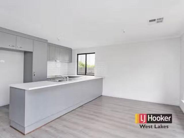 Unique 62 Causeway Road, Glanville, SA 5015