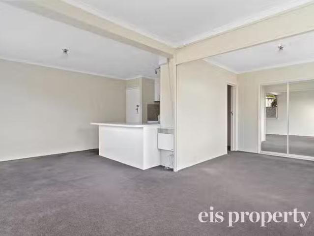 New 6/2 Plimsoll Place, Sandy Bay, TAS 7005