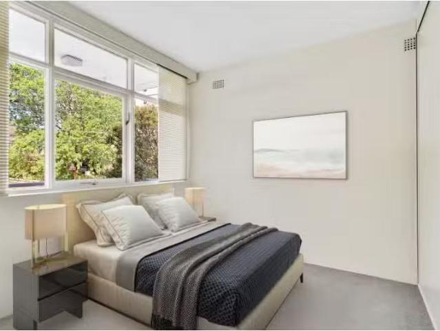 Nice 6/2B Milner Crescent, Wollstonecraft Apartment for rent.