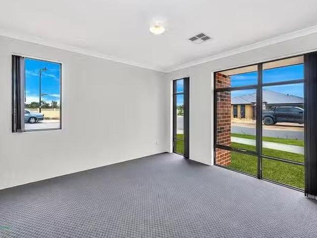 Deal! 63 Flemington Drive, Baldivis, WA 6171