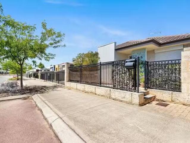 Charming 63 Ryhill Crescent, Wellard, WA 6170