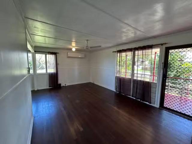 Cozy 6 Carr Street, North Mackay QLD 4740