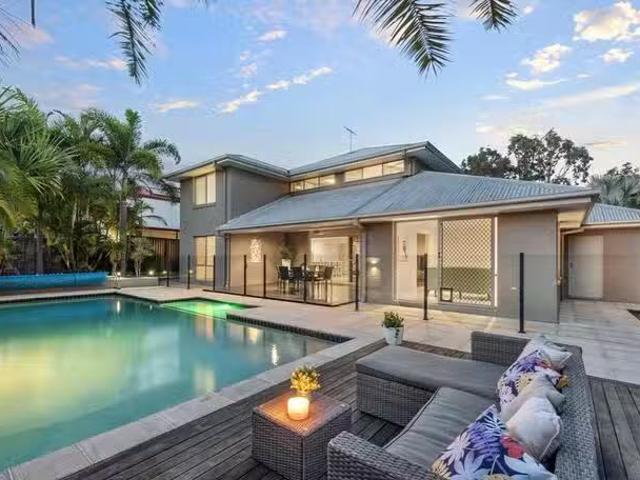 Just in! 6 Alexandra Avenue, North Lakes, QLD 4509
