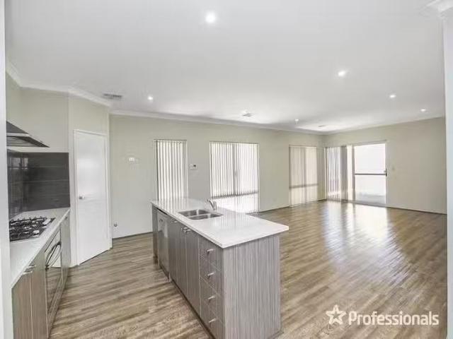 For Rent! 6 Apostles Corner, Wandi, WA 6167